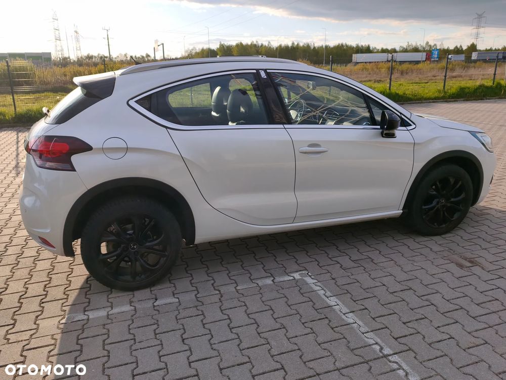 Citroën DS4 1.2 PureTech Be Chic S&S - 16