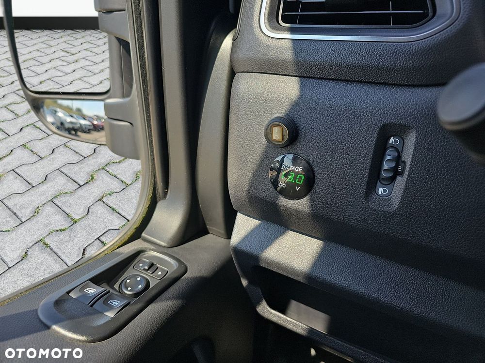 Renault master - 12