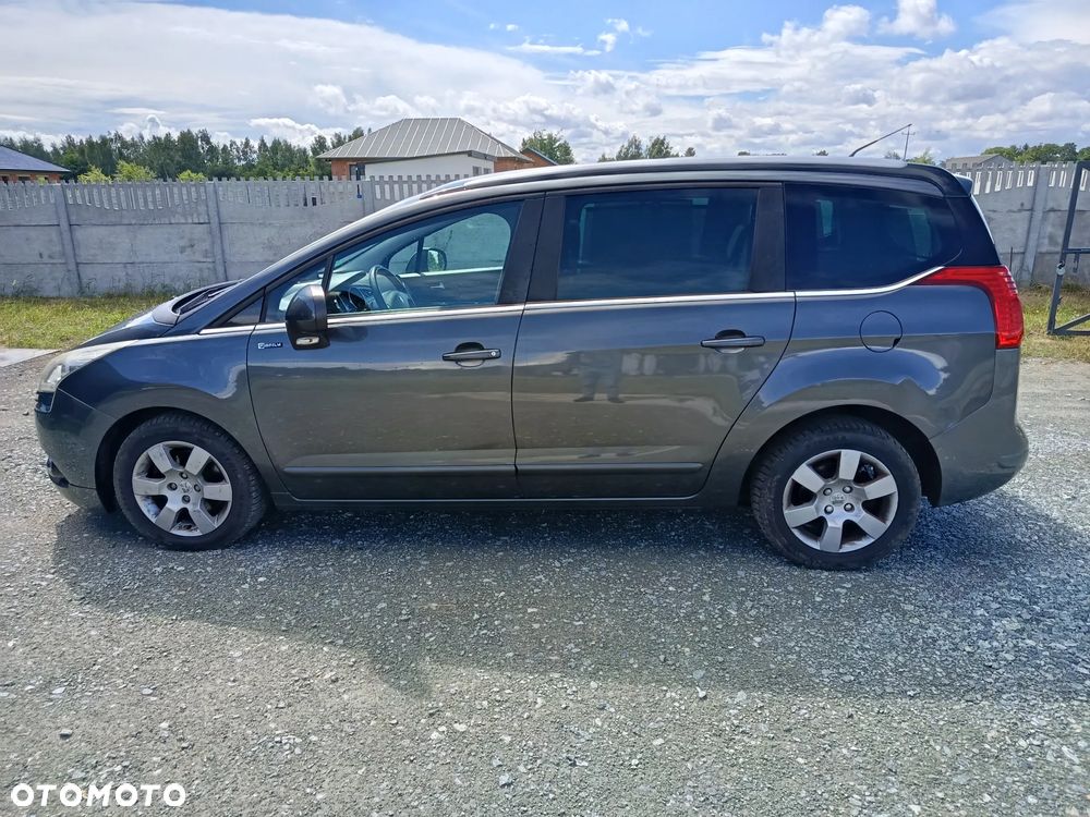 Peugeot 5008 2.0 HDi Family 7os - 4
