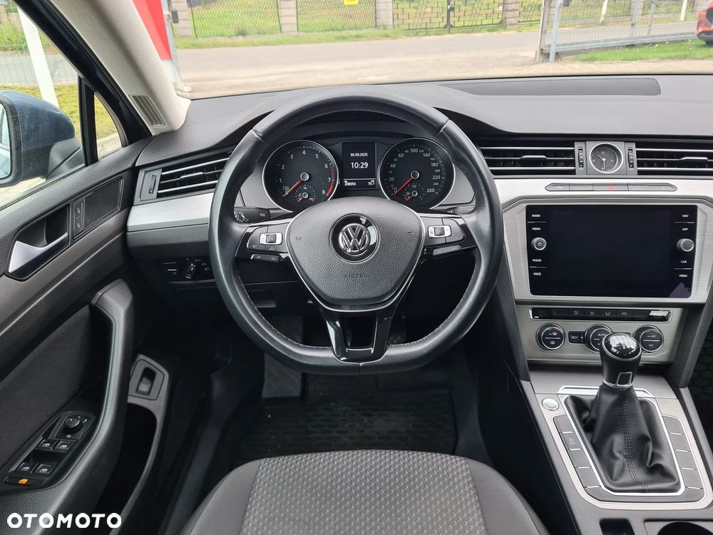 Volkswagen Passat 1.4 TSI BMT Comfortline - 8