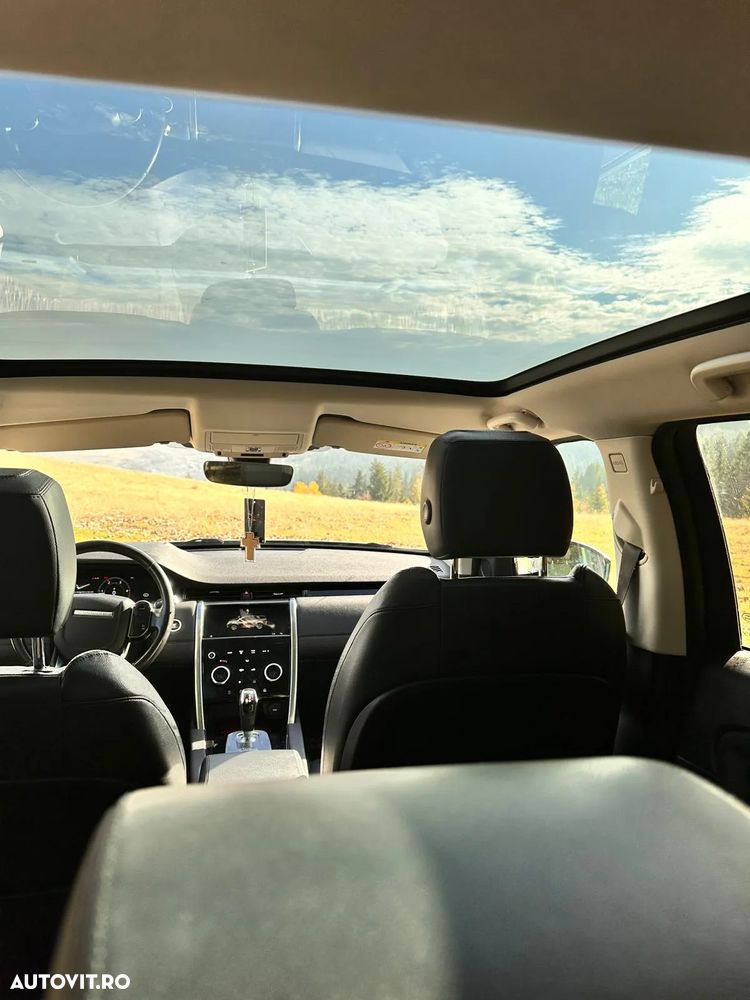 Land Rover Discovery Sport - 24