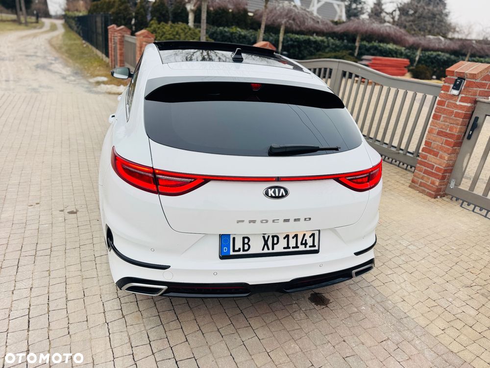 Kia ProCeed 1.5 T-GDI GT Line - 32
