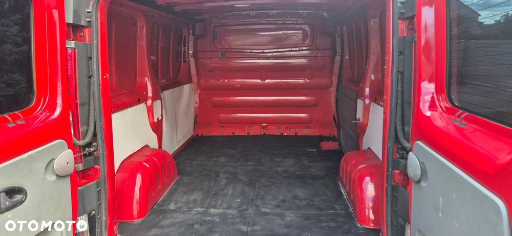 Renault TRAFIC - 8