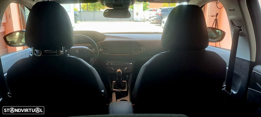 Peugeot 308 1.2 PureTech Style - 30