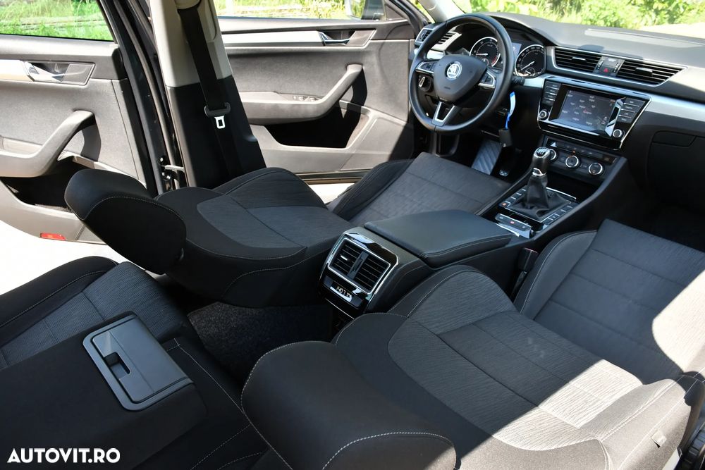 Skoda Superb 1.6 TDI Ambition - 6