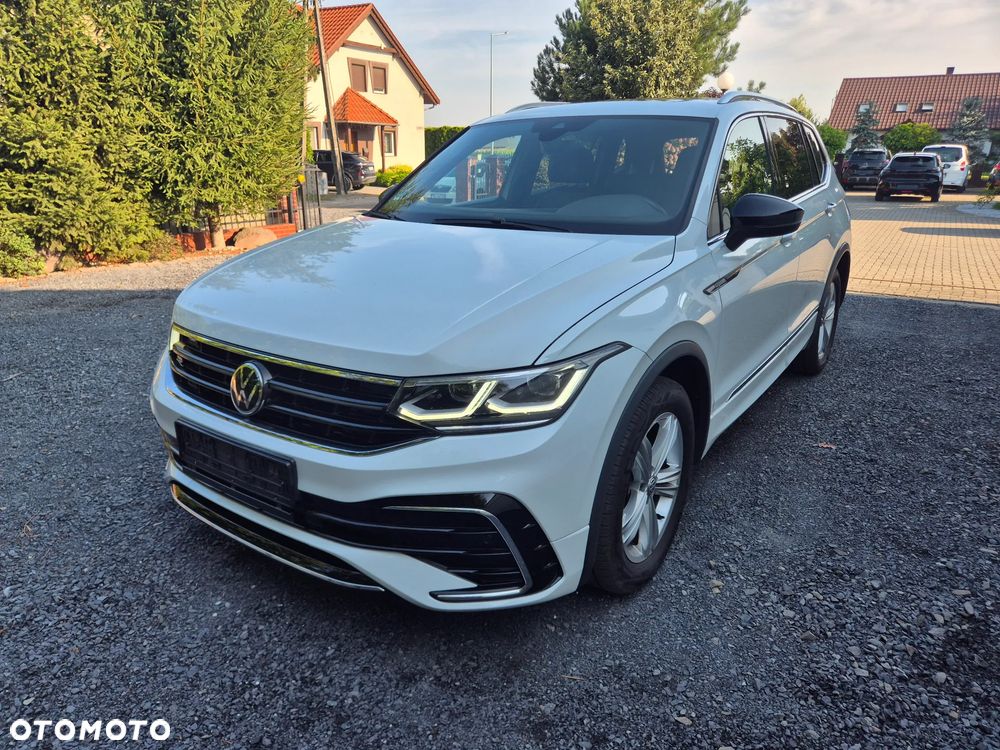 Volkswagen Tiguan 2.0 TDI SCR 4MotION DSG R-Line - 14
