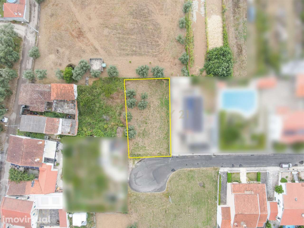 Lote para construção - Localização Tranquila - Grande imagem: 2/5