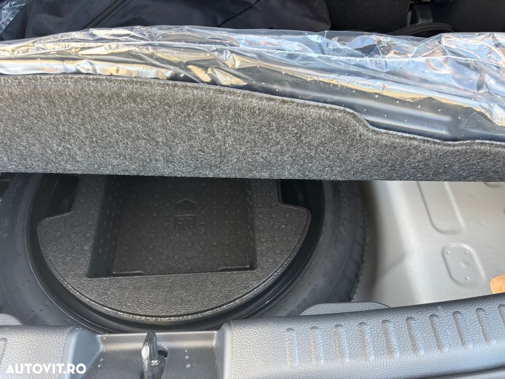 Toyota Yaris 1.5 VVT-i HSD Active - 17
