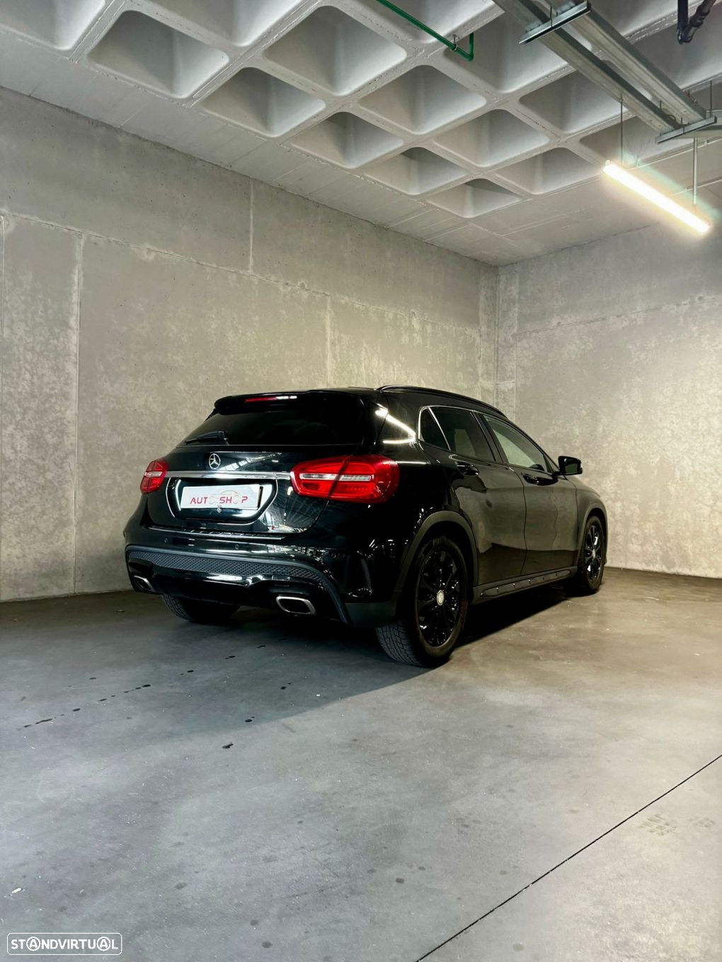 Mercedes-Benz GLA 200 d AMG Line - 23