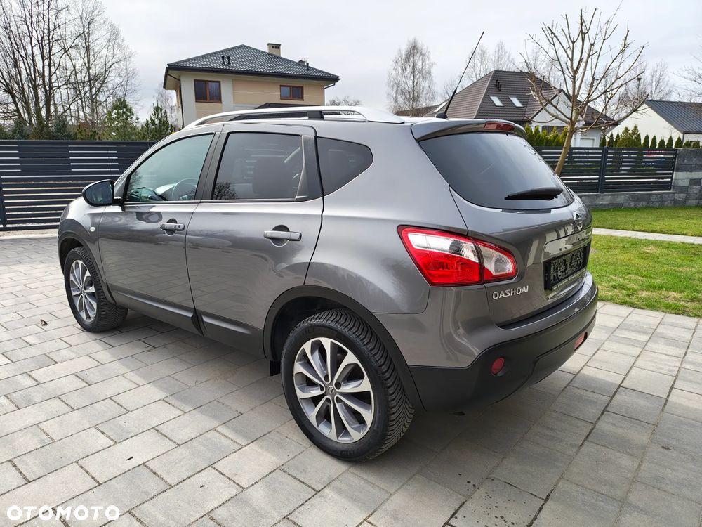 Nissan Qashqai 2.0 4 x 4 CVT 360 - 6