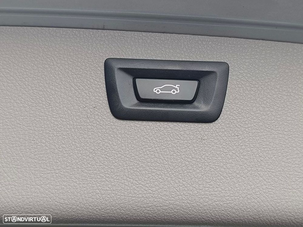 BMW 318 d M Sport - 15