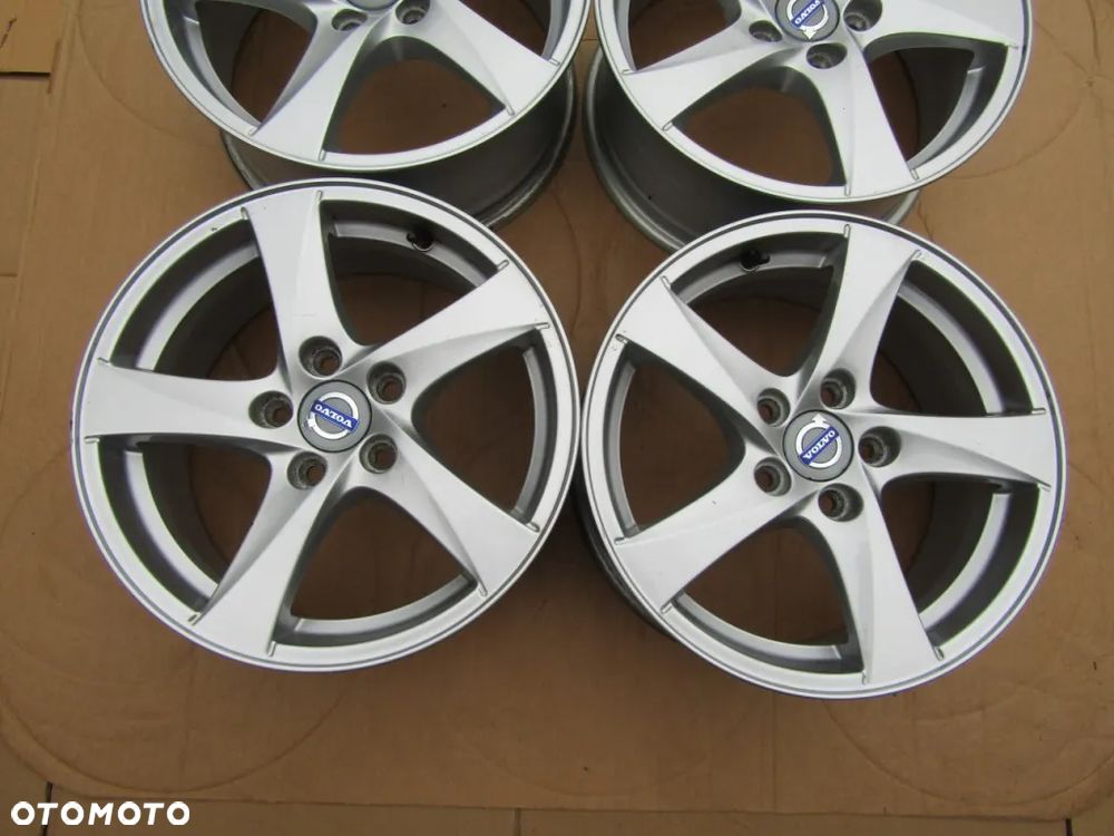 4x Felgi 16 Ford Volvo V60 S60 S80 V70 C30 V40 V50 7j 5x108 ET50 - 5