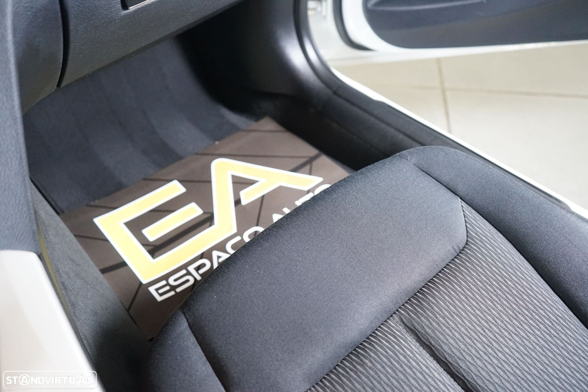 BMW 320 d Touring Auto Exclusive - 38