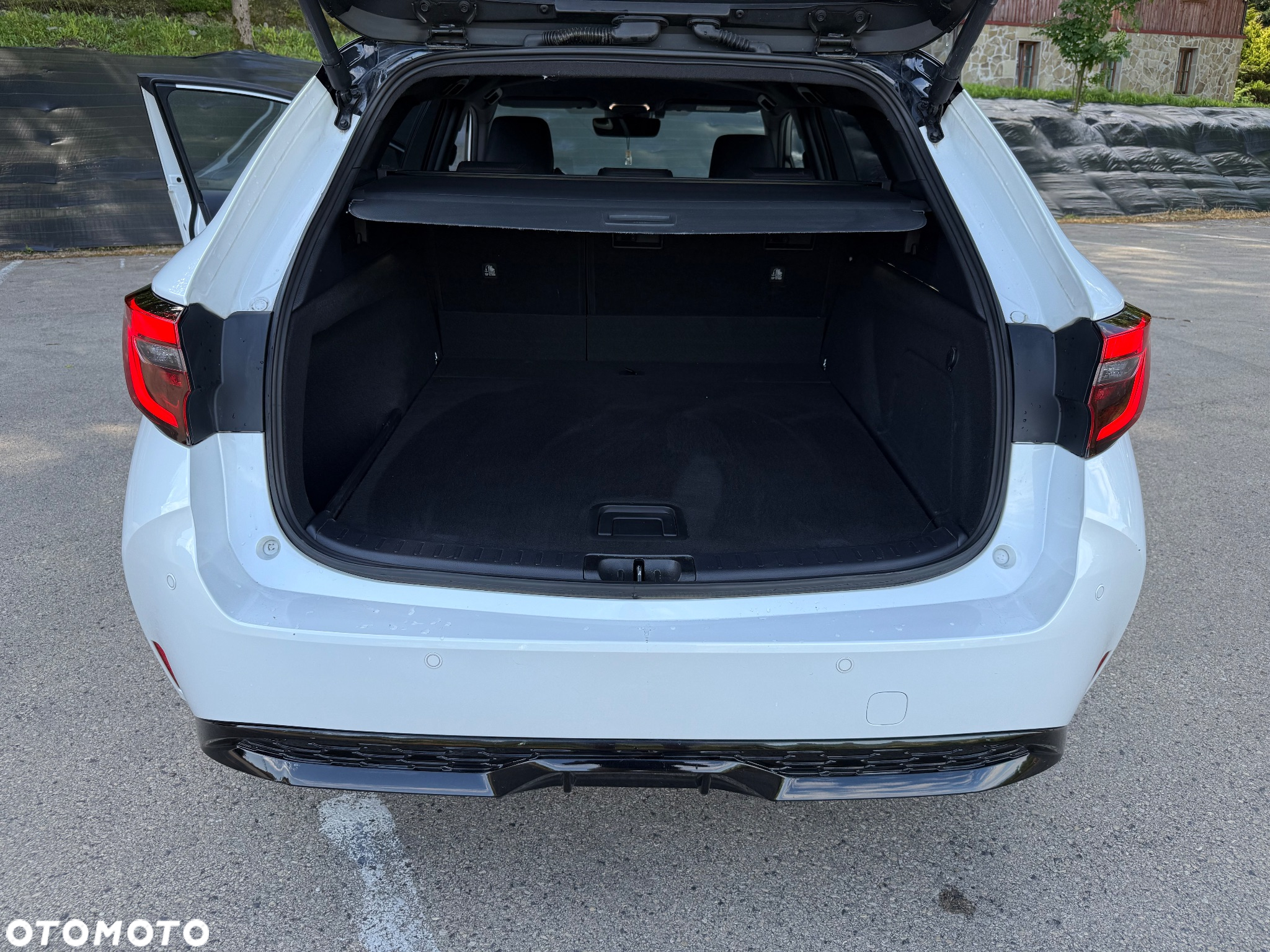 Toyota Corolla 2.0 Hybrid Touring Sports GR Sport - 30
