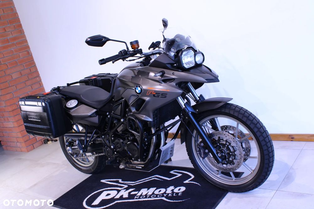 BMW F - 4