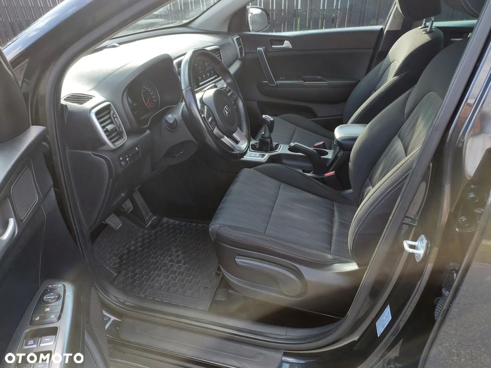 Kia Sportage 1.6 GDI Black Edition 2WD - 16