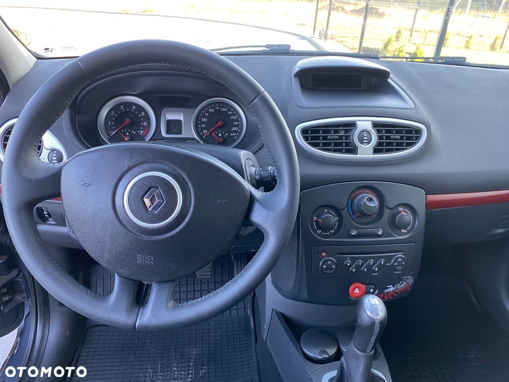 Renault Clio 1.2 16V Rip Curl - 23