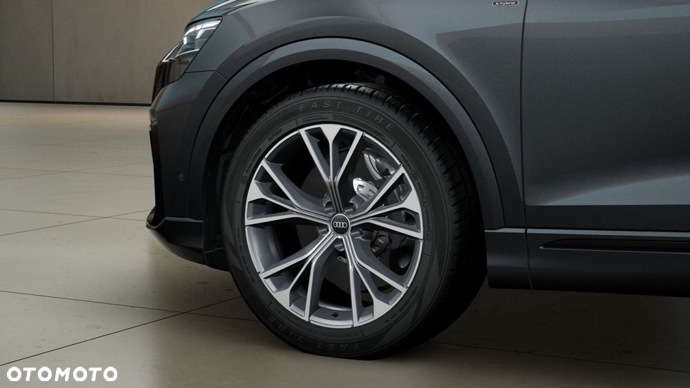 Audi Q8 - 6