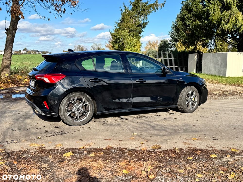 Ford Focus 1.5 EcoBoost ST-Line - 5