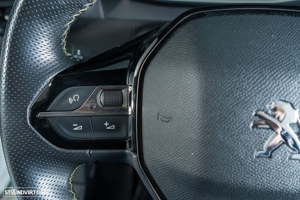 Peugeot e-2008 50 kWh GT Line - 22