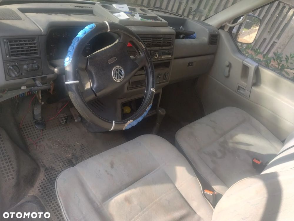 Volkswagen Transporter - 6