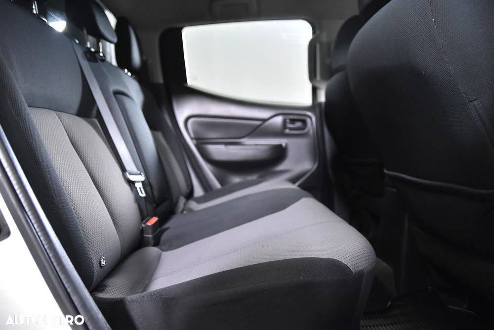 Mitsubishi L200 - 12