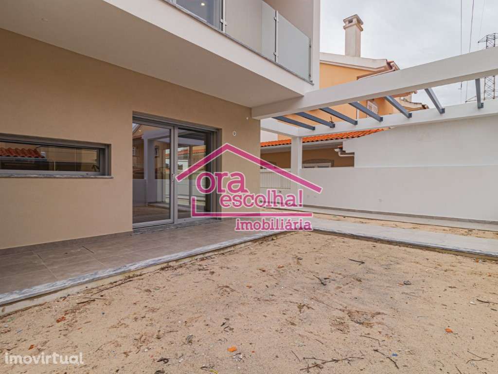 Moradia nova GEMINADA T3 com 2 Suítes com closet e Pérgola em Fernã... - Grande imagem: 3/19
