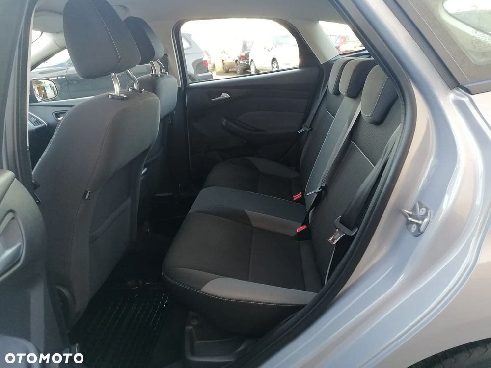 Ford Focus - 12