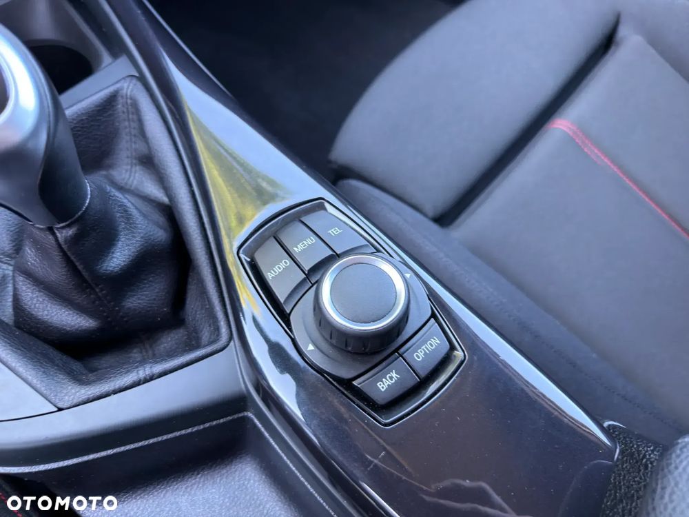 BMW Seria 1 116i Sport Line - 20