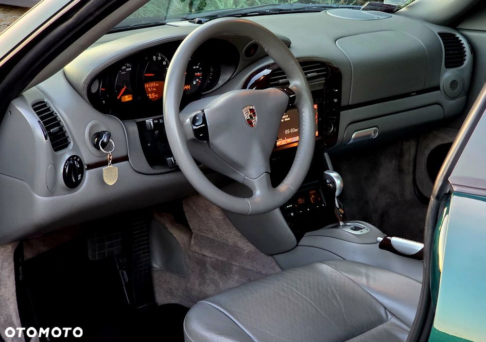 Porsche 911 - 17