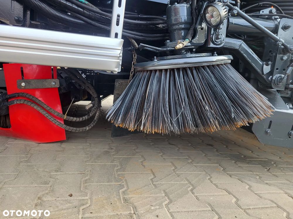 Renault C 380 Bucher Eurovoirie 2 silniki - 18