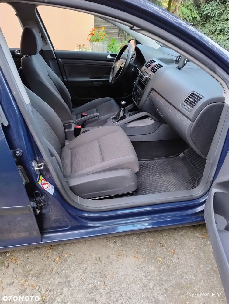 Volkswagen Golf - 11