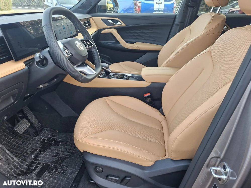 MG HS HEV Luxury - 14