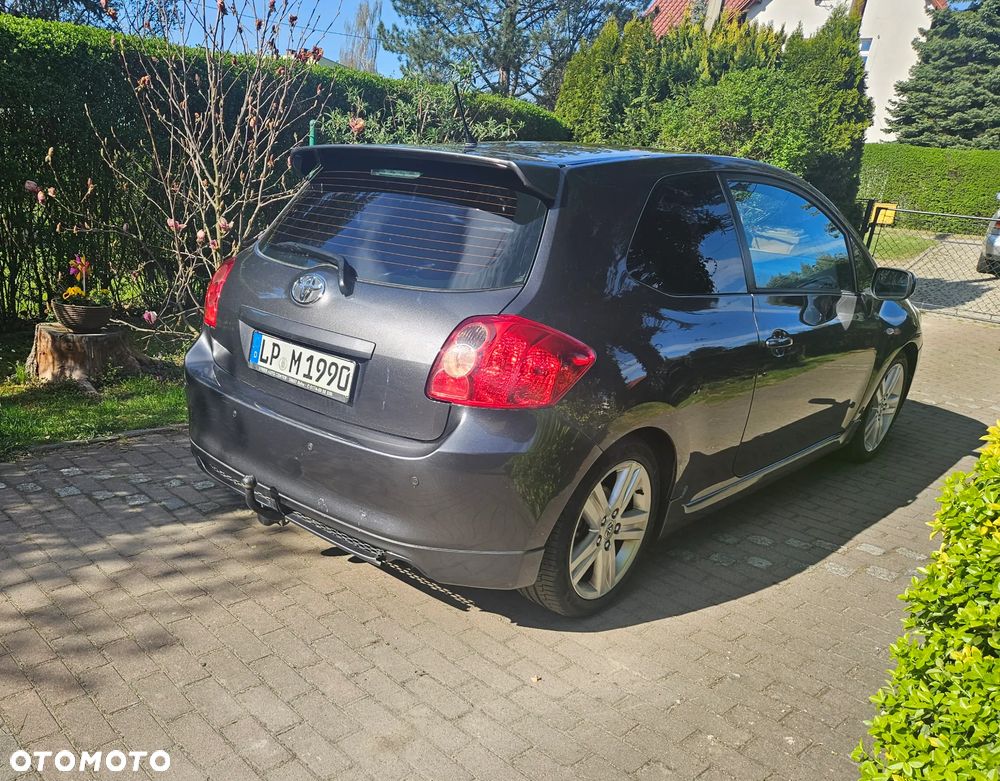 Toyota Auris 2.2 D-4D D-CAT - 8