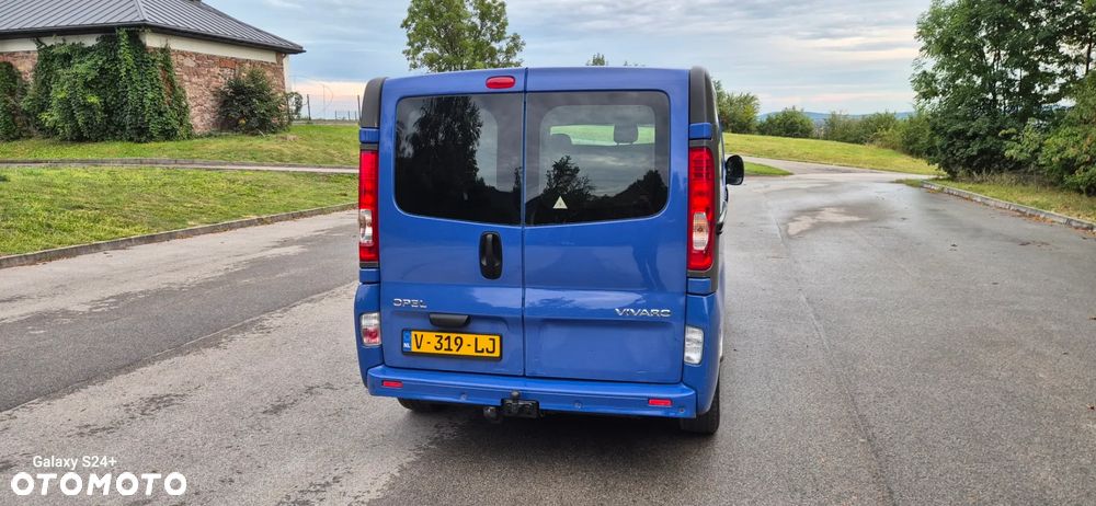 Opel Vivaro - 16