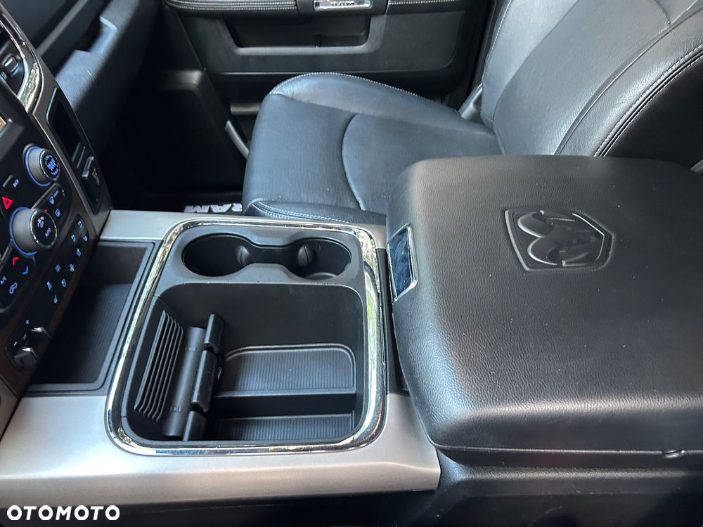 Dodge RAM 5.7 4x4 - 17