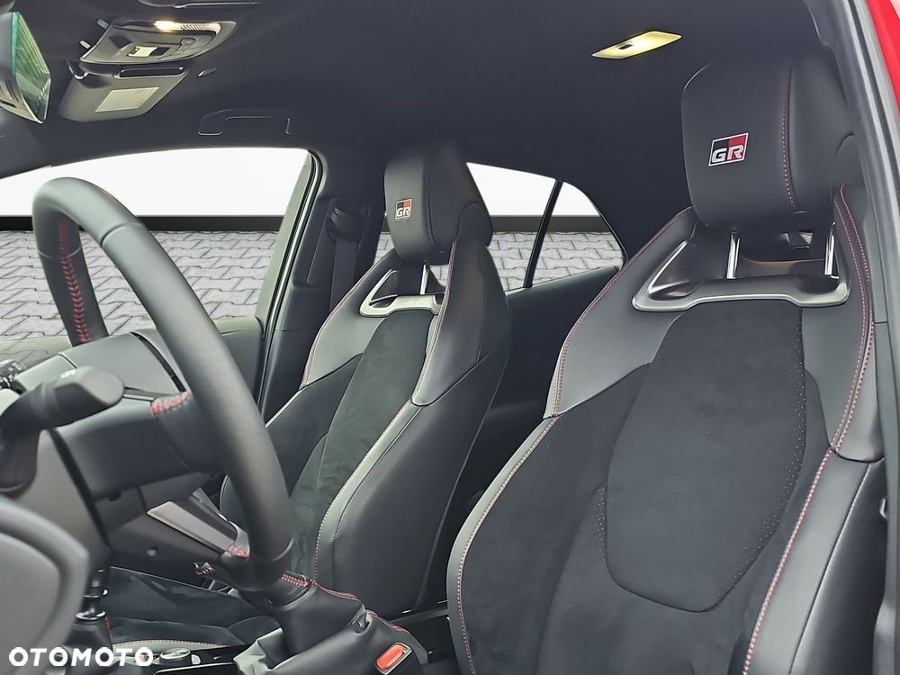 Toyota GR Corolla - 12