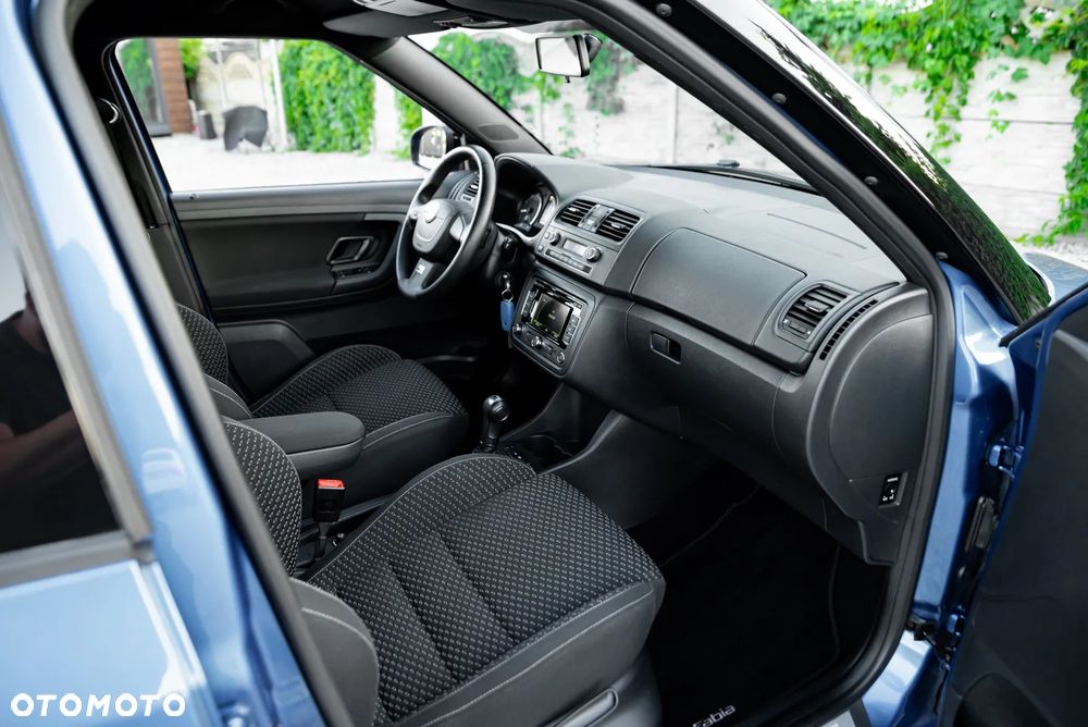 Skoda Fabia 1.4 TSI DSG RS - 24