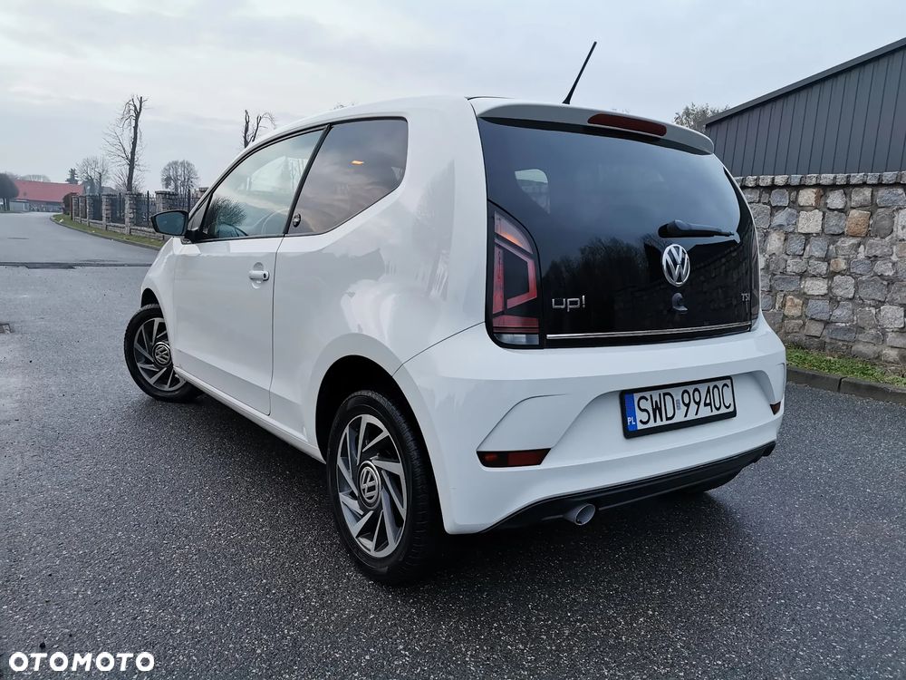 Volkswagen up! TSI (BlueMotion Technology) move - 4