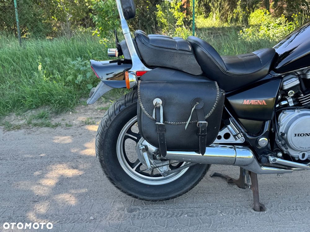 Honda VF - 4