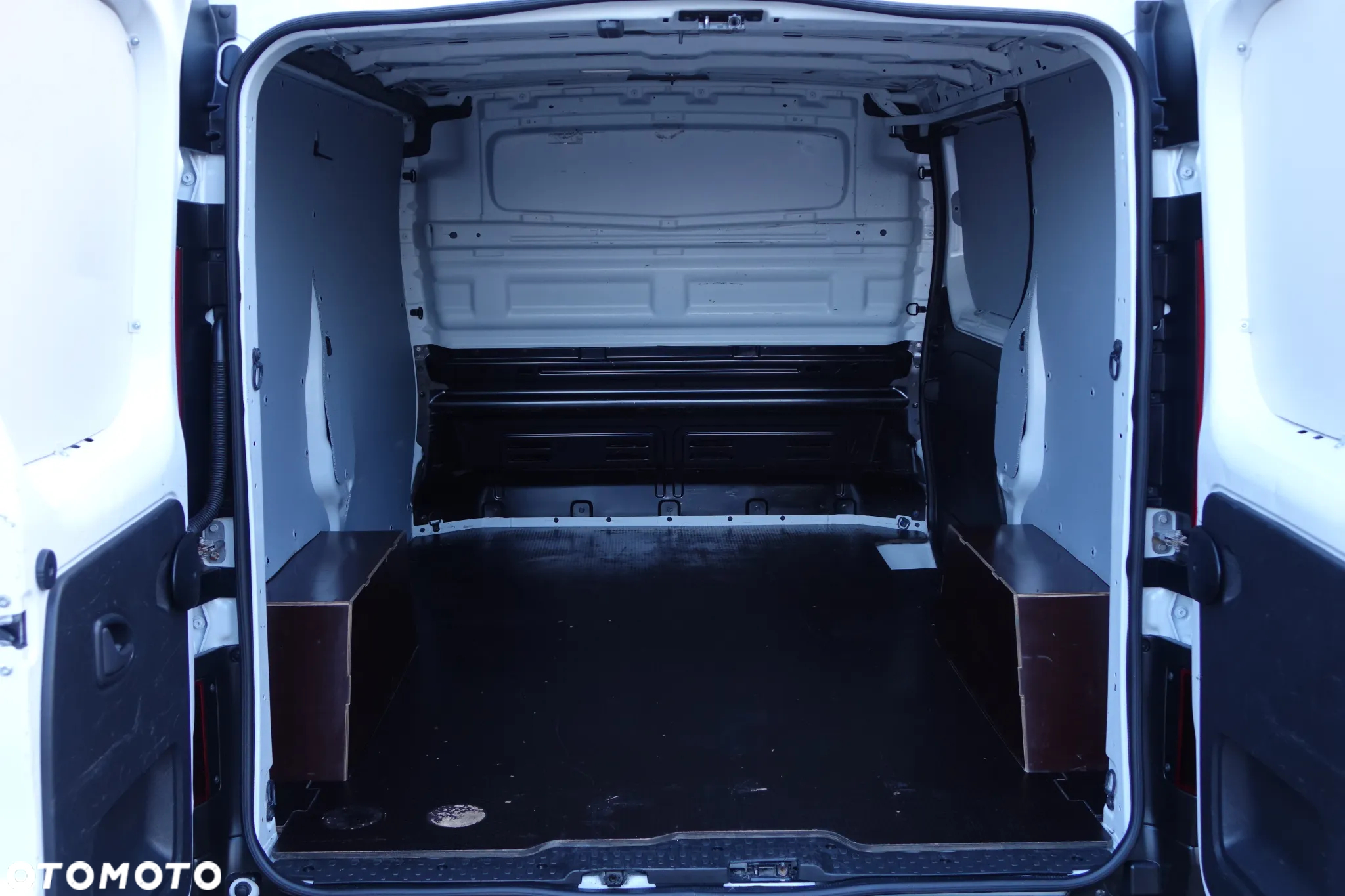 Renault Trafic 3-osobowy L1H1 MAŁY PRZEBIEG - 8