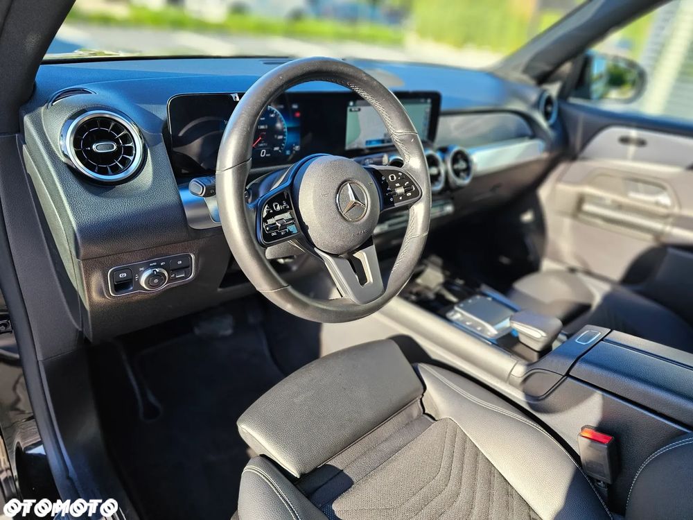 Mercedes-Benz GLB 200 AMG Line 7G-DCT - 19