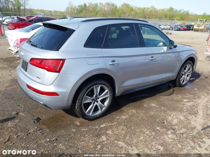 Audi Q5 45 TFSI quattro S tronic sport - 10