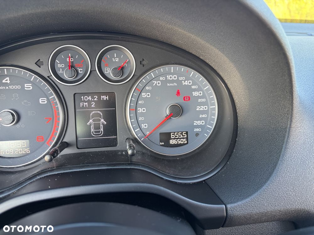 Audi A3 Sportback 1.8 TFSI Quattro Attraction - 8