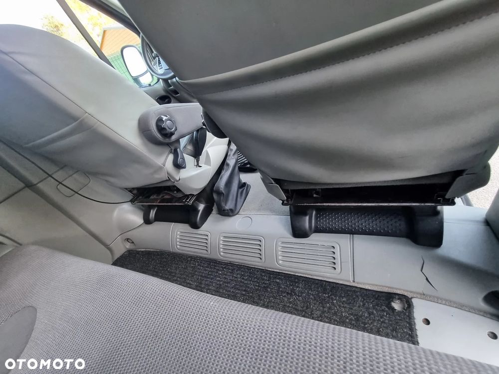 Opel Vivaro Tour - 19