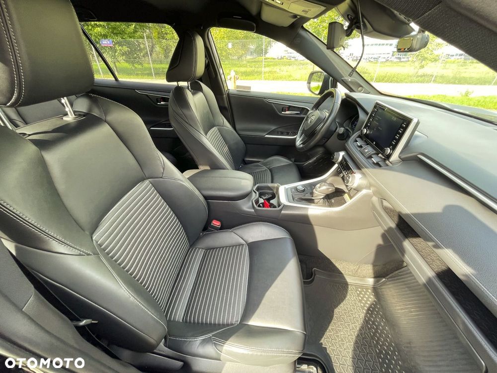 Toyota RAV4 - 13
