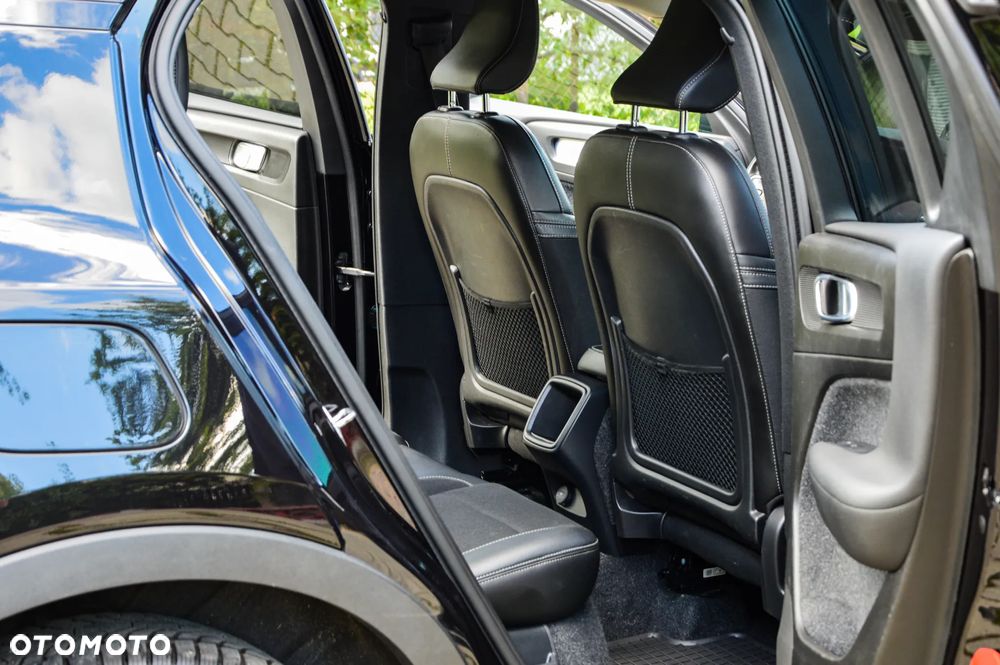 Volvo XC 40 T3 Momentum - 13