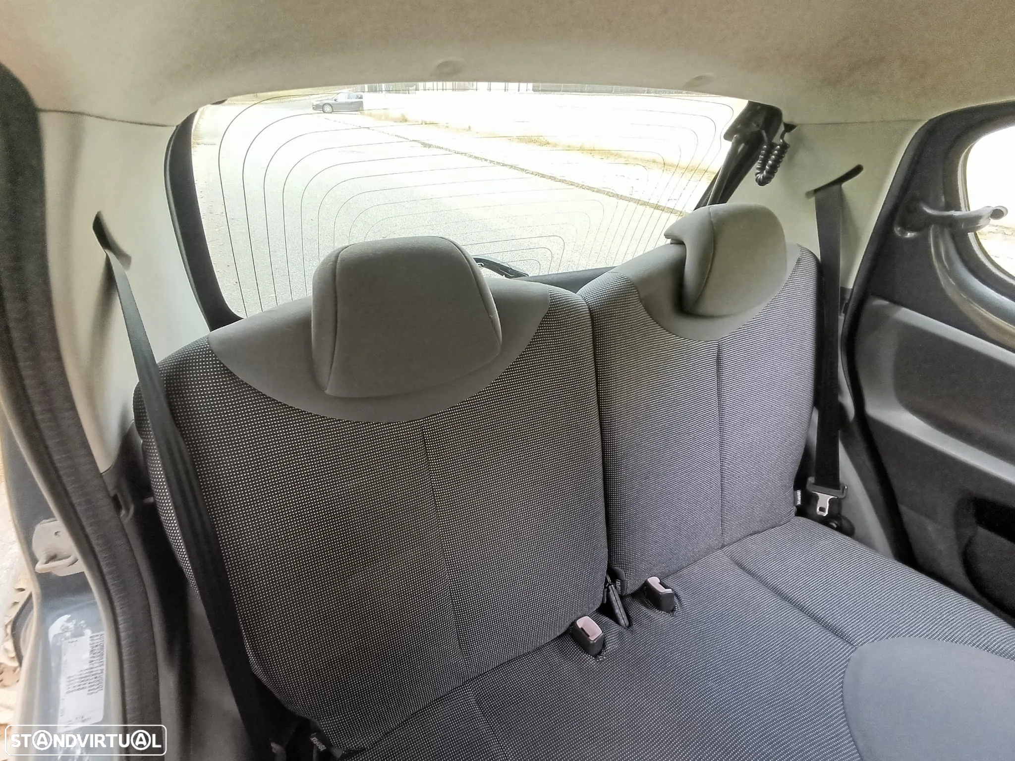 Peugeot 107 1.0 Urban 2 Tronic - 21