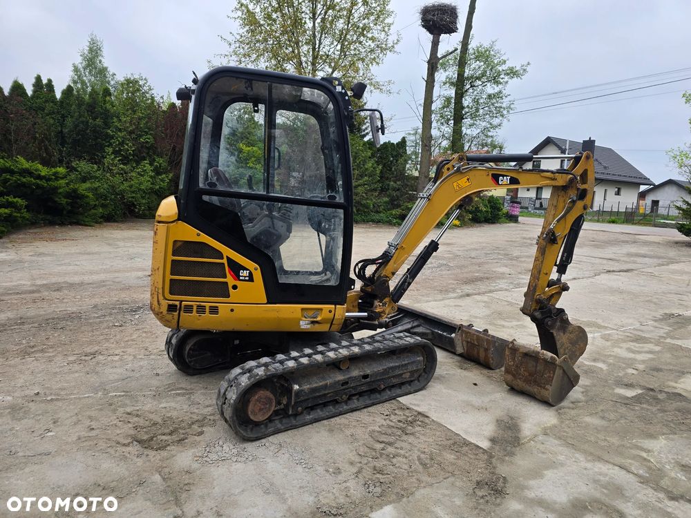 Caterpillar cat302.4 - 6