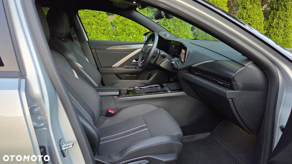 Opel Astra 1.2 T GS Line S&S - 14